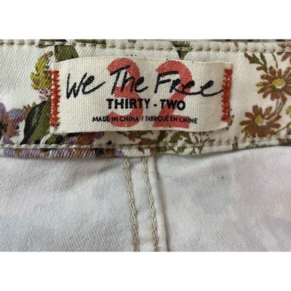 We The Free Pink and White Flare Jeans with Floral Design - Picture 4 of 5